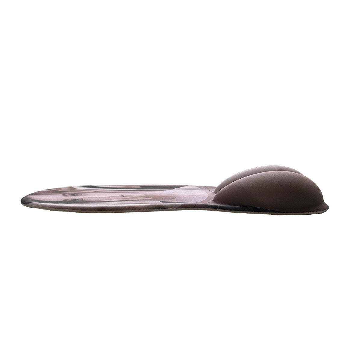 Anime Mouse Pad – Brunette avec Suspendeurs