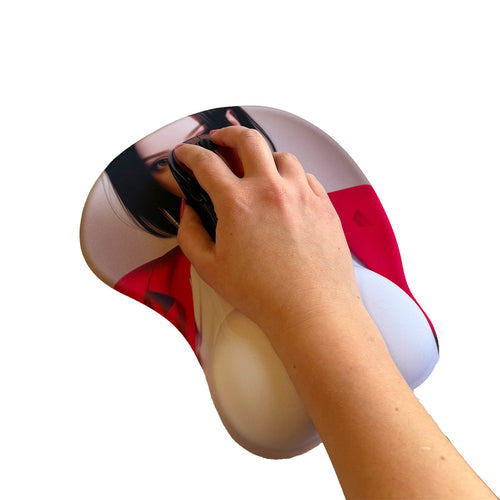 Mouse Pad Anime – Haut Blanc Brunette et Veste Rouge